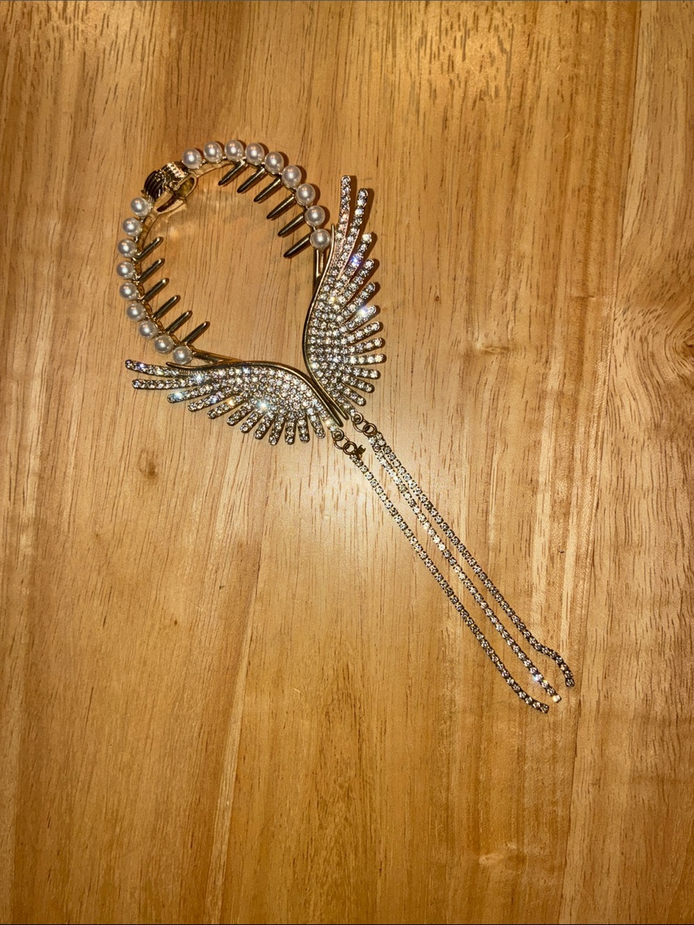 Rhinestone Wing Hair Comb with Pearl Accents - Gold
